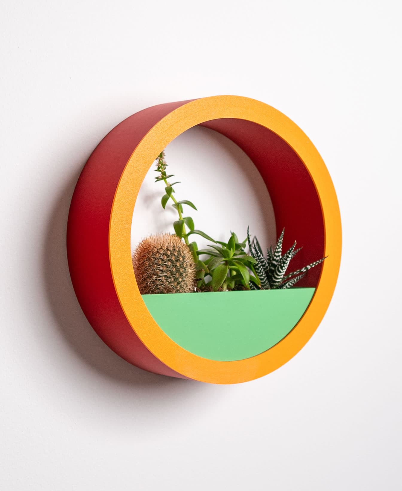 Circle Planter with Hidden Drainage