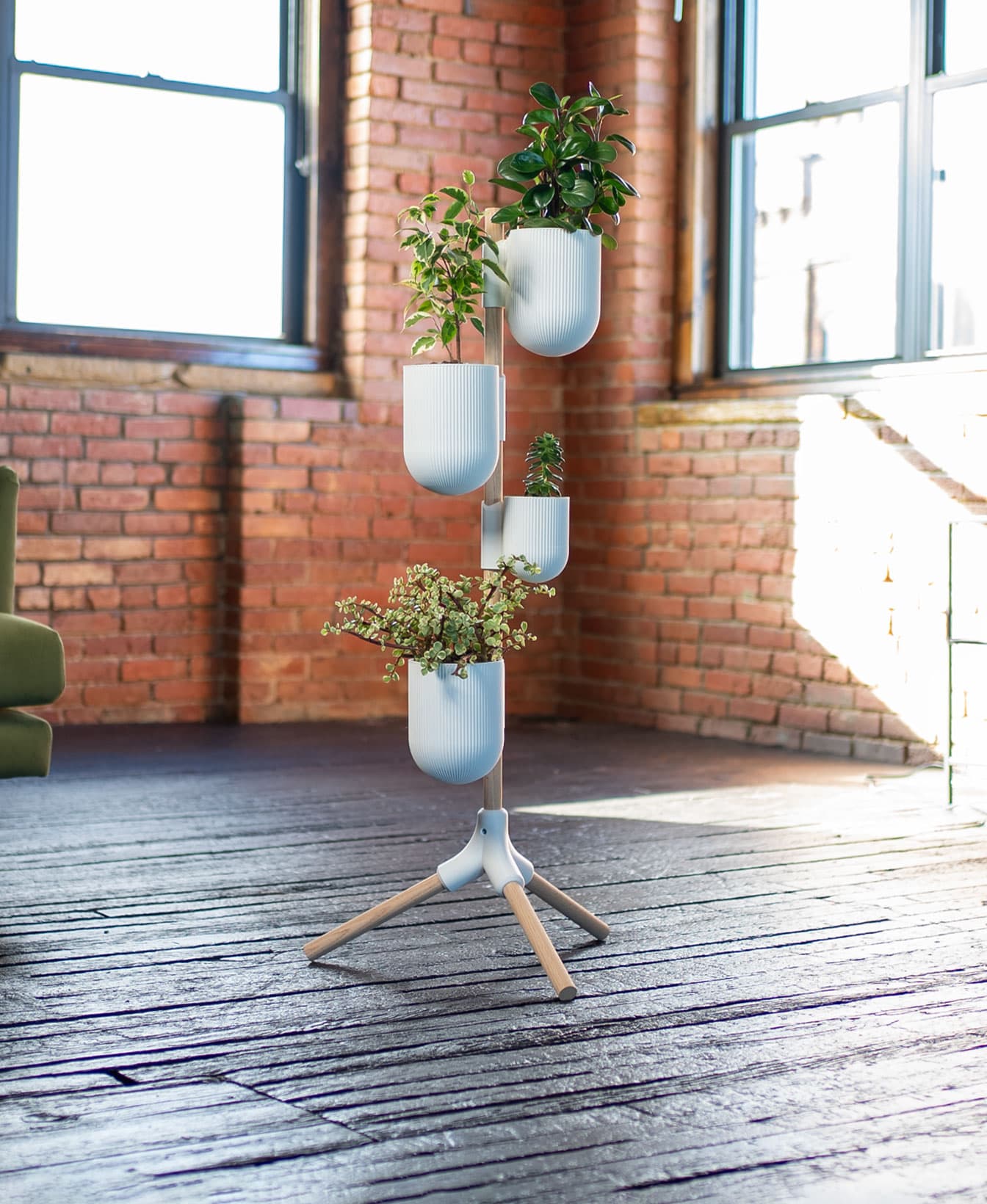 Floor tripod — plant display