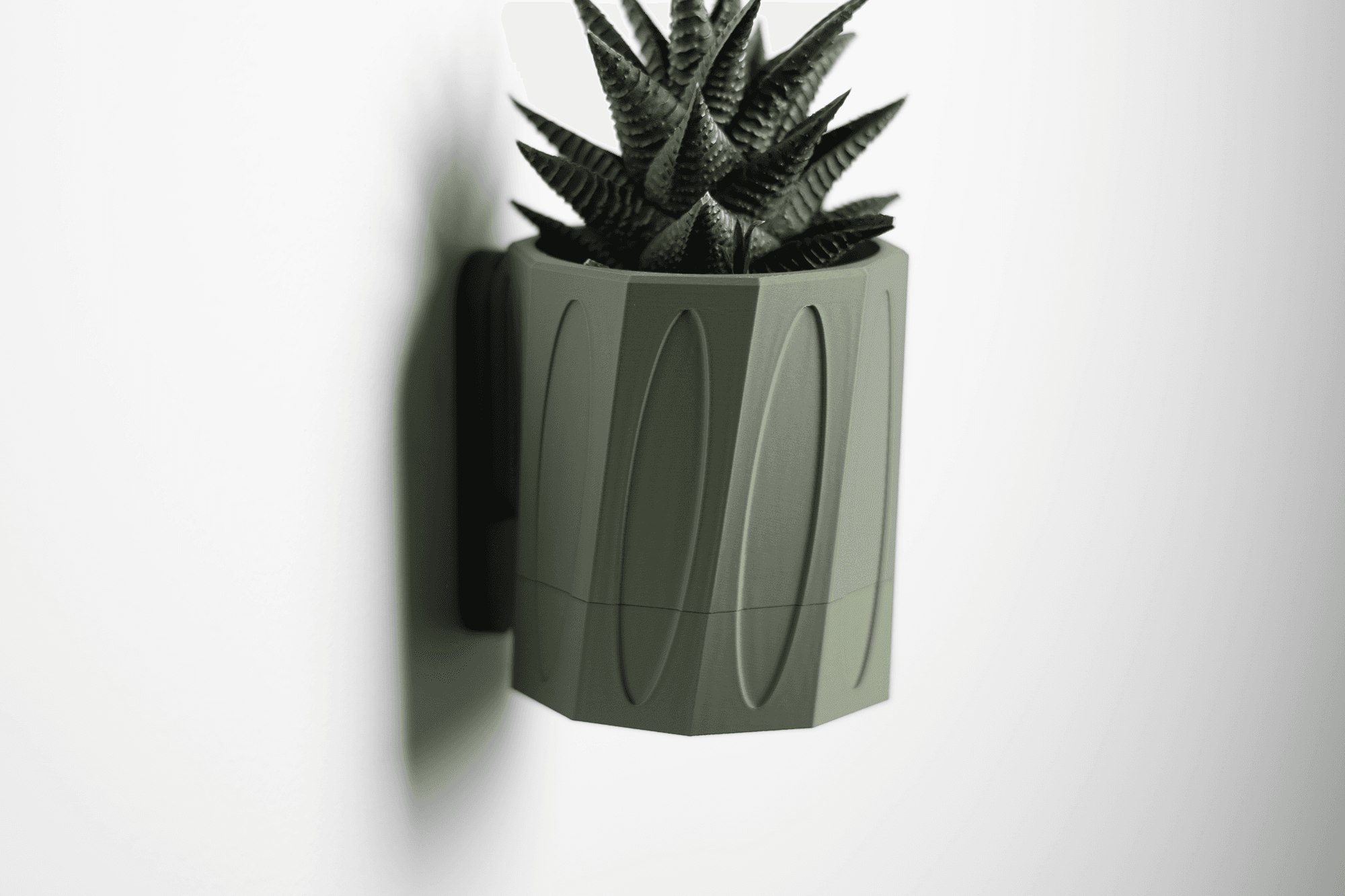 Twisted Deco Planter